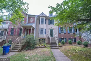 31 Steeple Ct, Germantown, MD 20874 - Photo 2