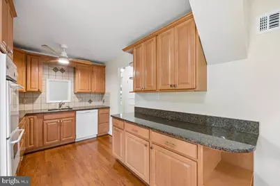 11315 Gainsborough Road, Potomac, MD 20854 - Photo 16