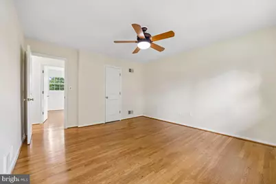 11315 Gainsborough Road, Potomac, MD 20854 - Photo 32