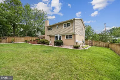 11315 Gainsborough Road, Potomac, MD 20854 - Photo 2
