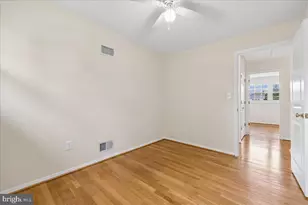 11315 Gainsborough Rd, Potomac, MD 20854 - Photo 36