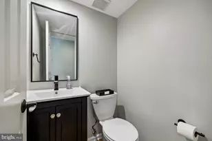 10 Dairyfield Ct, Rockville, MD 20852 - Photo 14