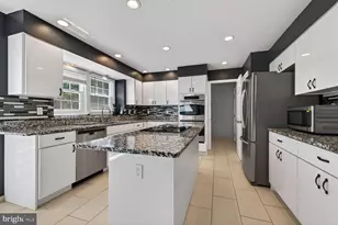 12320 Pissaro Dr, North Potomac, MD 20878 - Photo 16