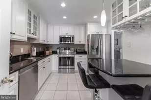 5917 Empire Way, North Bethesda, MD 20852 - Photo 10