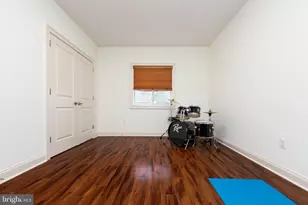 215 N Van Buren St, Rockville, MD 20850 - Photo 132