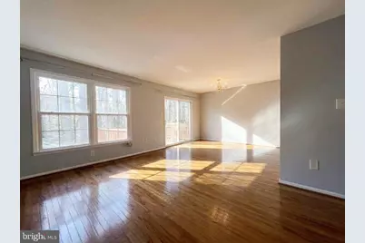 1103 Wildpark Avenue, Gaithersburg, MD 20879 - Photo 4