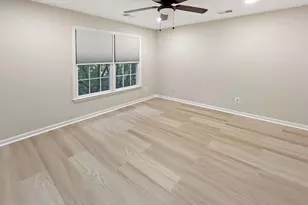 813 Summer Walk Dr, Gaithersburg, MD 20878 - Photo 12