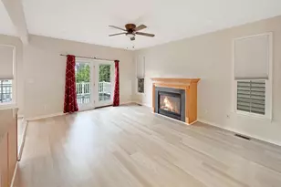 813 Summer Walk Dr, Gaithersburg, MD 20878 - Photo 6