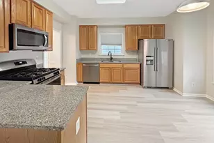813 Summer Walk Dr, Gaithersburg, MD 20878 - Photo 4