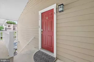 5820 Inman Park Cir, Rockville, MD 20852 - Photo 2