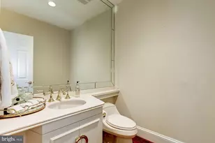 9909 Avenel Farm Dr, Potomac, MD 20854 - Photo 24