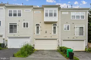567 Pelican Ave, Gaithersburg, MD 20877 - Photo 2