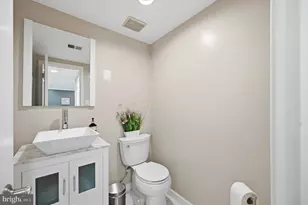 12101 Gatewater Dr, Potomac, MD 20854 - Photo 26