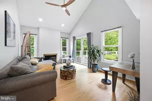 12101 Gatewater Dr, Potomac, MD 20854 - Photo 22