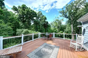 8232 Kerry Ct, Chevy Chase, MD 20815 - Photo 4