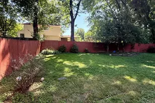 14605 Nadine Dr, Rockville, MD 20853 - Photo 32