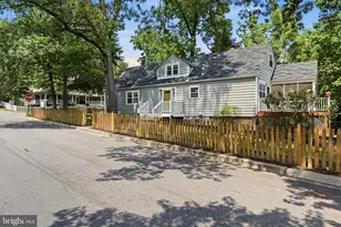 901 Davis Ave, Takoma Park, MD 20912 - Photo 2