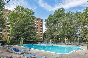 10300 Westlake Dr, Bethesda, MD 20817 - Photo 2
