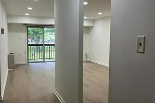 10300 Westlake Dr, Bethesda, MD 20817 - Photo 4