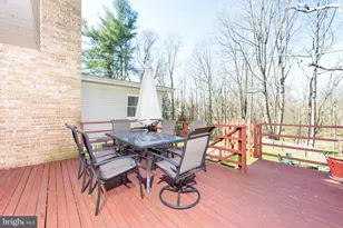 9129 Wandering Trail Dr, Potomac, MD 20854 - Photo 2