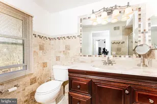 9129 Wandering Trail Dr, Potomac, MD 20854 - Photo 20