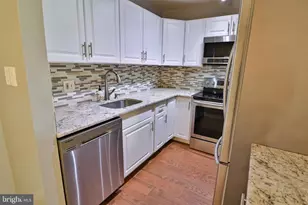 13111 Wonderland Way, Germantown, MD 20874 - Photo 14