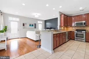 11718 Leesborough Cir, Silver Spring, MD 20902 - Photo 18