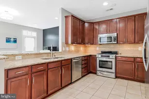 11718 Leesborough Cir, Silver Spring, MD 20902 - Photo 16