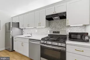 4515 Willard Ave, Chevy Chase, MD 20815 - Photo 2