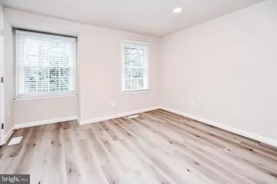 20569 Strath Haven Drive, Montgomery Village, MD 20886 - Photo 6