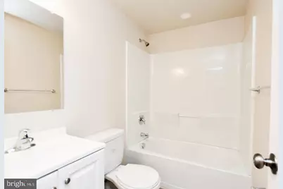 20569 Strath Haven Drive, Montgomery Village, MD 20886 - Photo 8