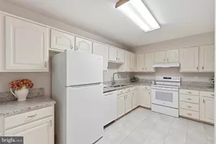 15115 Interlachen Dr, Silver Spring, MD 20906 - Photo 8