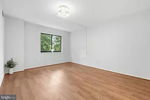 15115 Interlachen Dr, Silver Spring, MD 20906 - Photo 10