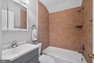 11102 Bucknell Dr, Silver Spring, MD 20902 - Photo 18