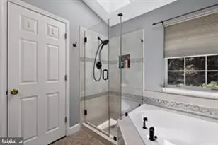 10 Augustine Ct, Gaithersburg, MD 20879 - Photo 22