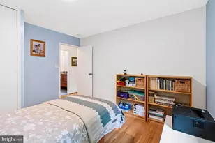 8004 Park Overlook Dr, Bethesda, MD 20817 - Photo 18