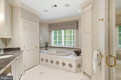 9833 Avenel Farm Drive, Potomac, MD 20854 - Photo 20