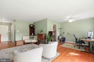 24312 Log House Rd, Gaithersburg, MD 20882 - Photo 4