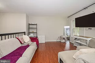 19106 Cherry Bend Dr, Germantown, MD 20874 - Photo 4