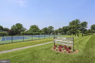 8648 Watershed Ct, Gaithersburg, MD 20877 - Photo 46
