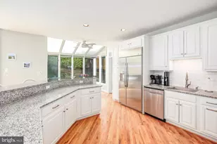 9304 Wildoak Dr, Bethesda, MD 20814 - Photo 16