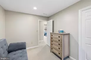 4880 Chevy Chase Dr, Chevy Chase, MD 20815 - Photo 20