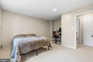 4880 Chevy Chase Dr, Chevy Chase, MD 20815 - Photo 14