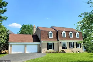 8156 Buckspark Ln E, Potomac, MD 20854 - Photo 2