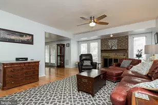 20742 Highland Hall Dr, Montgomery Village, MD 20886 - Photo 6