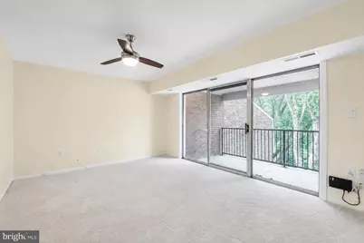 872 College Parkway #301, Rockville, MD 20850 - Photo 4