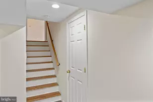 17004 Cashell Rd, Rockville, MD 20853 - Photo 54