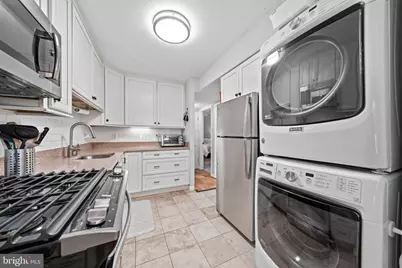 2105 Unit 15-103 Walsh View Terrace #15, Silver Spring, MD 20902 - Photo 4