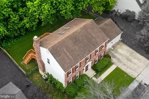 12160 Hidden Brook Terrace, Gaithersburg, MD 20878 - Photo 2