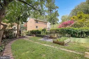 8203 Roanoke Ave, Takoma Park, MD 20912 - Photo 30